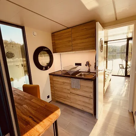 Hausboot Eisvogel * Kirchberg an der Raab