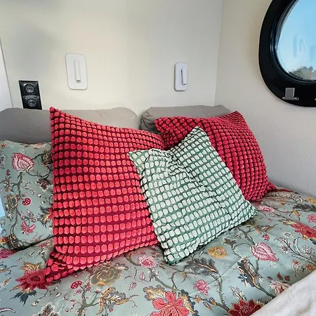 ספינת מלון Hausboot Eisvogel *